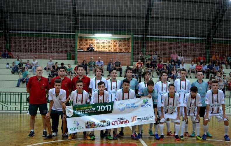 SUB 15 - ESTRÉIA COM VITÓRIA