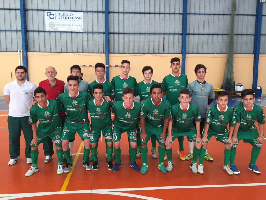 SUB 15 RUMO A FINAL