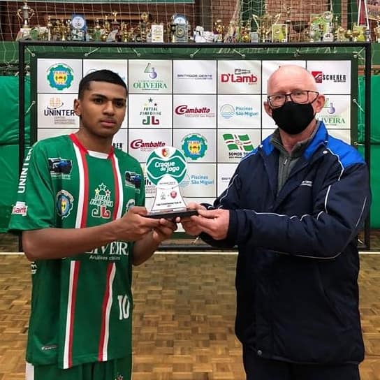 Andeílson Mendes é o "Craque do Jogo - Britador Oeste"