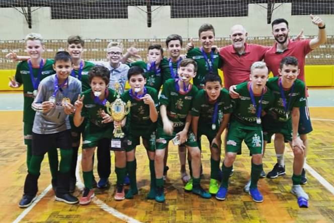 Final de semana movimentado para o Futsal JONI GOOL, destaque para os títulos da 1ª Copa Cedro
