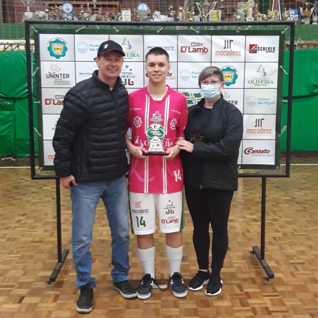 Felipe Simioni é o "Craque do Jogo", Gambatto Veículos SMO