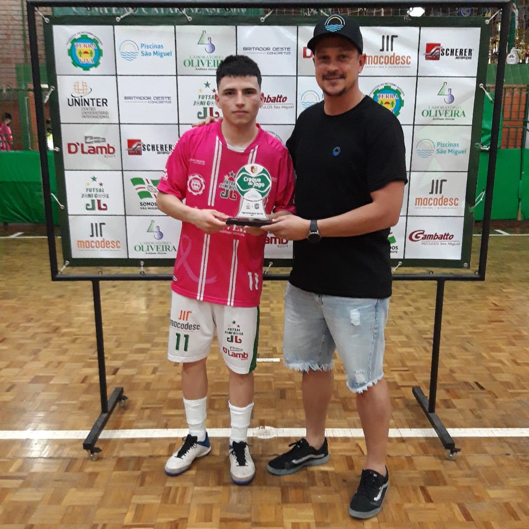 Jackson dos Santos eleito o "Craque do Jogo" - Oferecimento Piscinas São Miguel