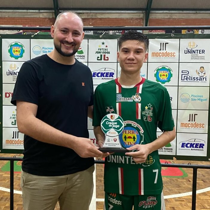José Henrique eleito o Craque do Jogo, oferecimento Macodesc