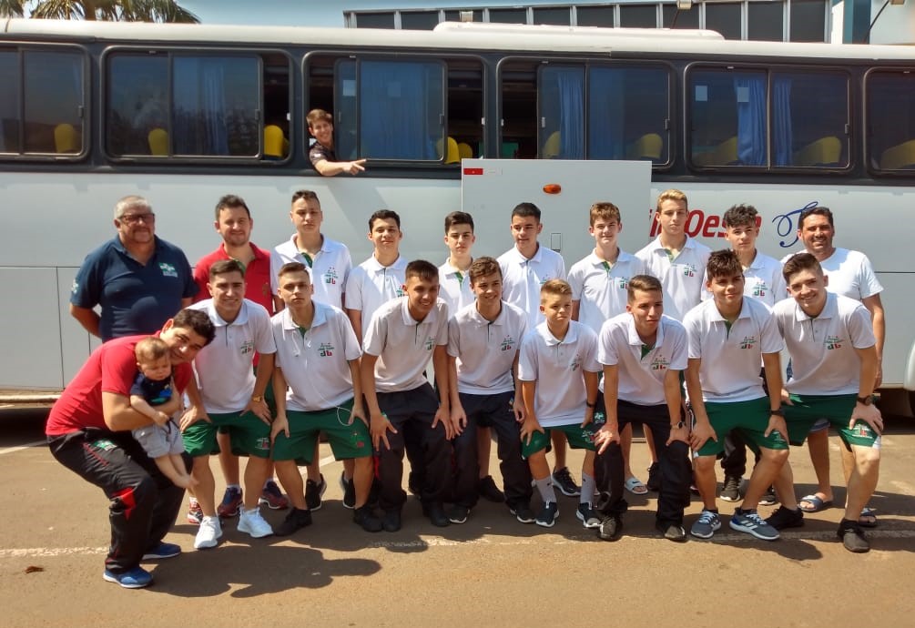 São Miguel do Oeste a caminho de Videira para a disputa da 19ª OLESC