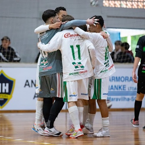 Sub 18 conquista nova vitória nos Joguinhos Abertos de SC