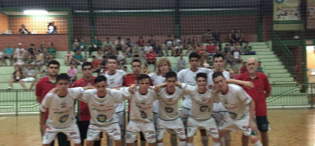 SUB 17 INVICTO NO ESTADUAL