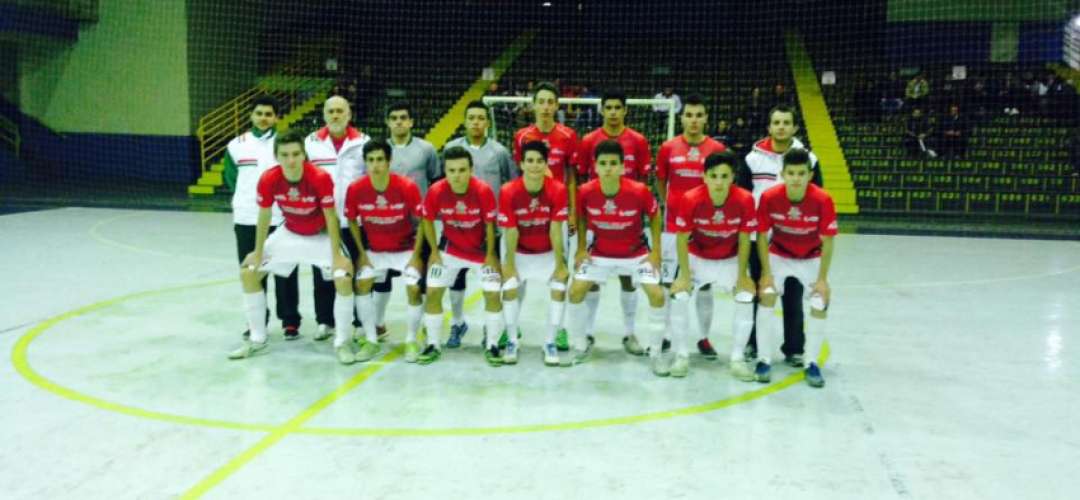 SUB 17 VENCE E CONQUISTA A LIDERANÇA