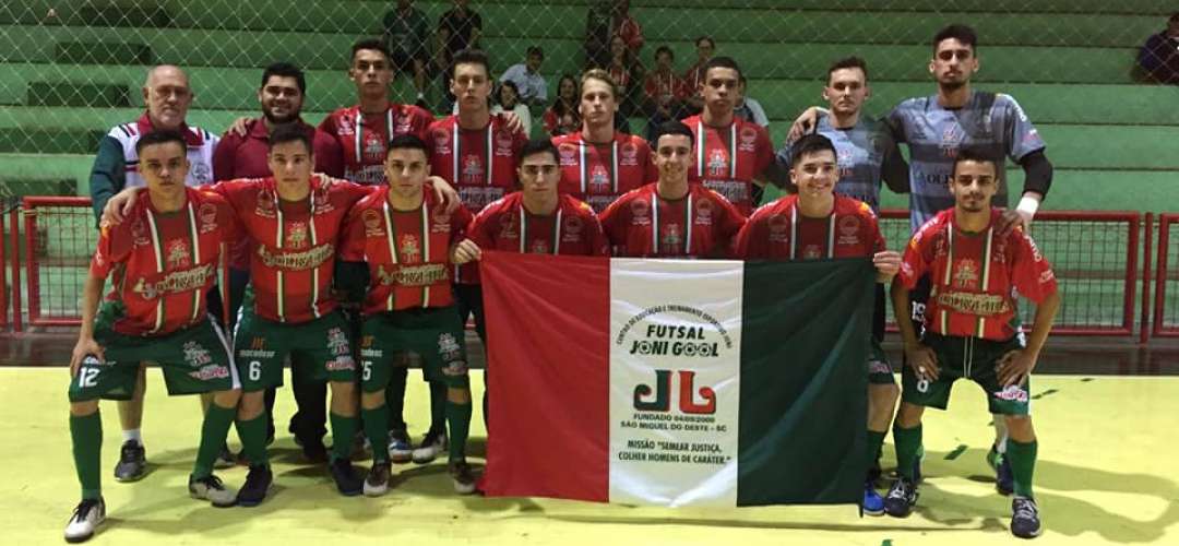 A JONI GOOL/Piscinas São Miguel/Laboratório Oliveira está na final da Liga Catarinense de Futsal