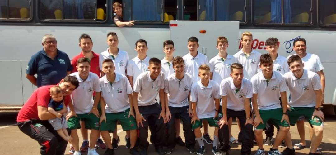 São Miguel do Oeste a caminho de Videira para a disputa da 19ª OLESC