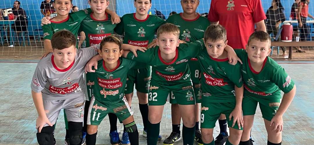 Sub 11 vence na estreia da Super Taça Sicoob de Futsal Regional