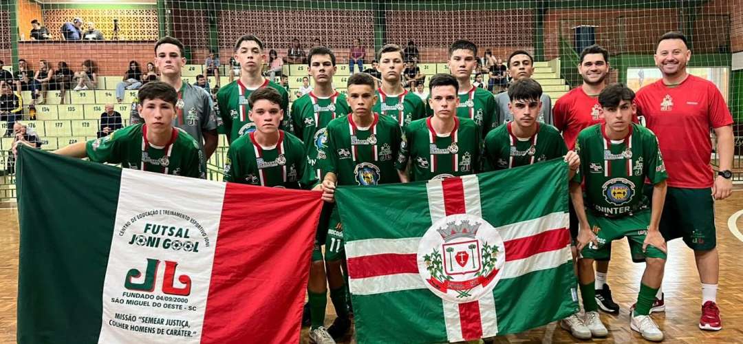 Vitória na estreia da LCF Sub 16